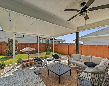 201 Greenthread Dr - Photo Thumbnail 4