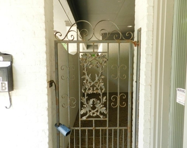 3713 Meredith St - Photo Thumbnail 24