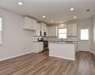 6402 Arden Falls Dr - Photo Thumbnail 12