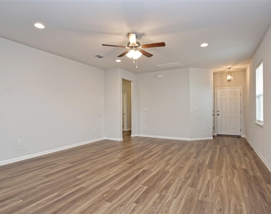 6402 Arden Falls Dr - Photo Thumbnail 7