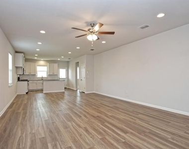 6402 Arden Falls Dr - Photo Thumbnail 2