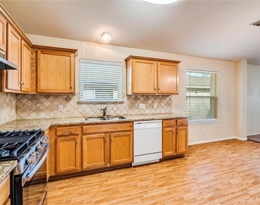 1307 Dillon Lake Bnd - Photo Thumbnail 1