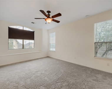 11400 Parmer Ln - Photo Thumbnail 20