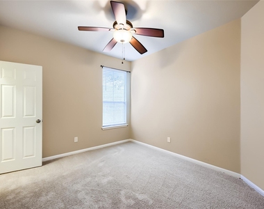 11400 Parmer Ln - Photo Thumbnail 26