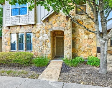 11400 Parmer Ln - Photo Thumbnail 4