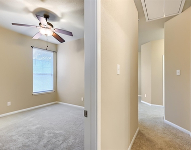 11400 Parmer Ln - Photo Thumbnail 28