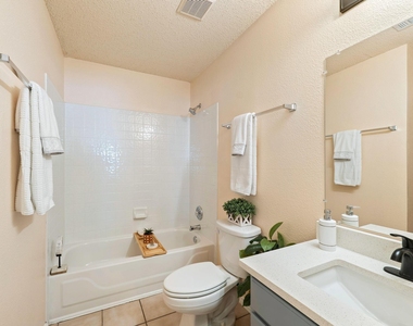 2600 Andres Way - Photo Thumbnail 10