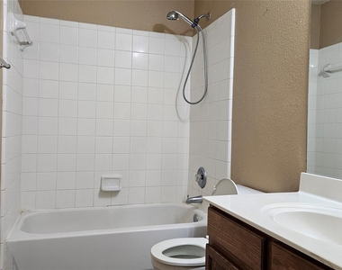 107 Helen Cv - Photo Thumbnail 30