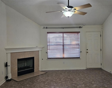 107 Helen Cv - Photo Thumbnail 25