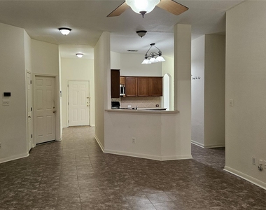 107 Helen Cv - Photo Thumbnail 21