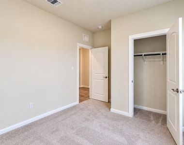 612 Red Knot Ave - Photo Thumbnail 8