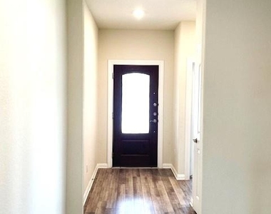 612 Red Knot Ave - Photo Thumbnail 3