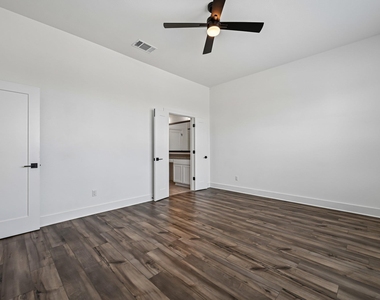 8530 Torrita Dr - Photo Thumbnail 17