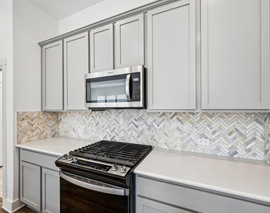 8530 Torrita Dr - Photo Thumbnail 11