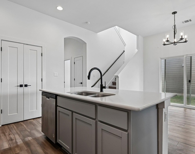 8530 Torrita Dr - Photo Thumbnail 12