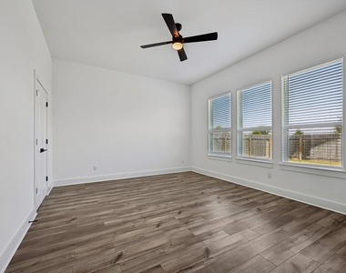 8530 Torrita Dr - Photo Thumbnail 16