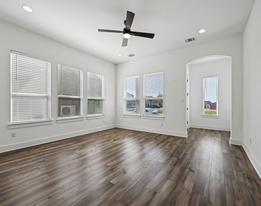 8530 Torrita Dr - Photo Thumbnail 3