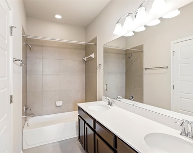 9105 White Coral Dr - Photo Thumbnail 20