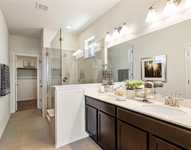 9105 White Coral Dr - Photo Thumbnail 13