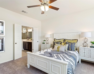 9105 White Coral Dr - Photo Thumbnail 11