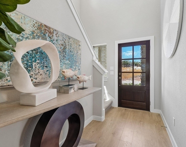 8112 Turning Leaf Cir - Photo Thumbnail 6