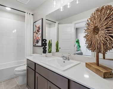 8112 Turning Leaf Cir - Photo Thumbnail 28