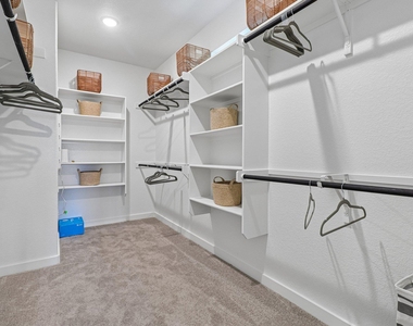 8112 Turning Leaf Cir - Photo Thumbnail 19