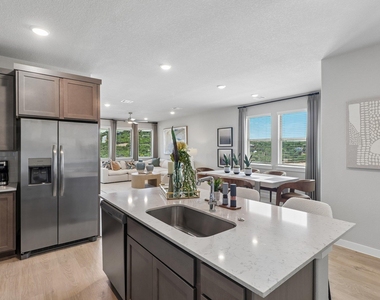 8112 Turning Leaf Cir - Photo Thumbnail 11