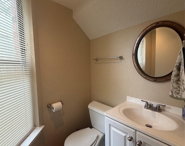 7804 Topawa Cv - Photo Thumbnail 10