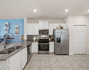 35 Ember Street - Photo Thumbnail 4