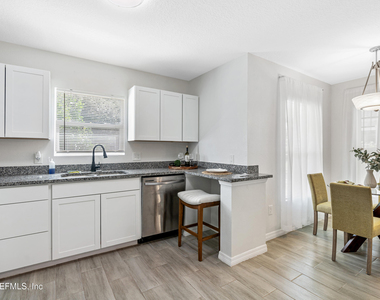 928 Allison Street - Photo Thumbnail 9