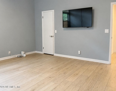 4512 Hartman Road - Photo Thumbnail 13