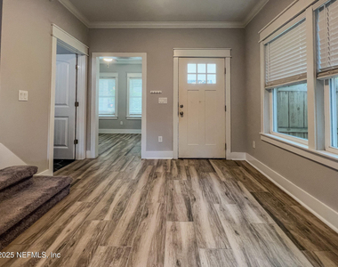 4325 Appleton Avenue - Photo Thumbnail 2
