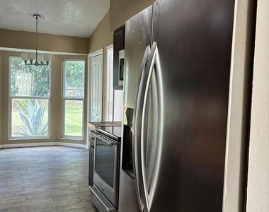 2238 Botany Street - Photo Thumbnail 14