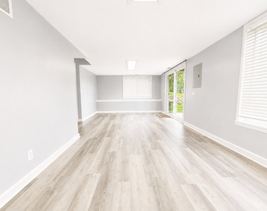 130 Park Ridge Court - Photo Thumbnail 8