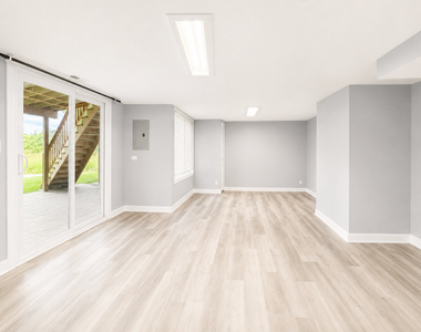 130 Park Ridge Court - Photo Thumbnail 12