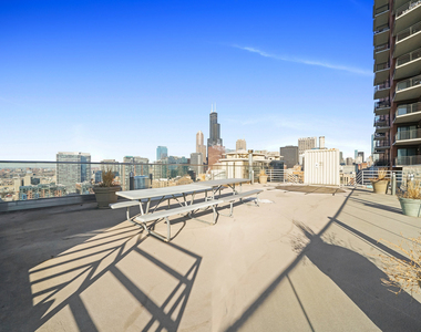 40 E 9th Street - Photo Thumbnail 9