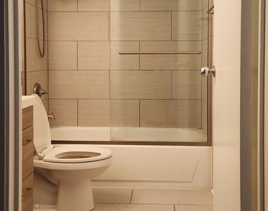 40 E 9th Street - Photo Thumbnail 6