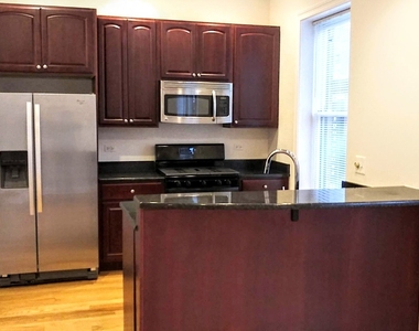 3337 N Halsted Street - Photo Thumbnail 2