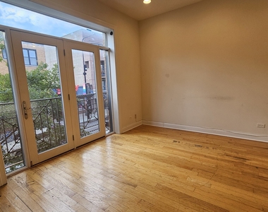 3337 N Halsted Street - Photo Thumbnail 8