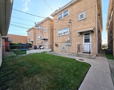 5972 S Archer Avenue - Photo Thumbnail 15