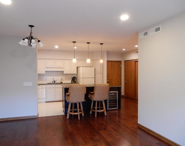 770 Pearson Street - Photo Thumbnail 5