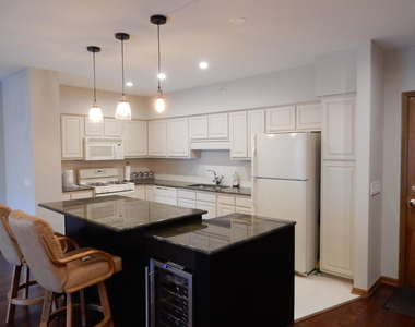 770 Pearson Street - Photo Thumbnail 7