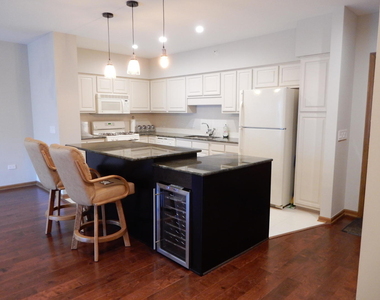 770 Pearson Street - Photo Thumbnail 8