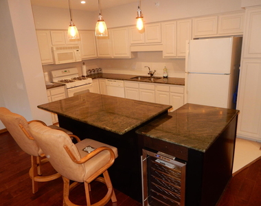 770 Pearson Street - Photo Thumbnail 21