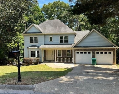 3305 Maple Ridge Court - Photo Thumbnail 1