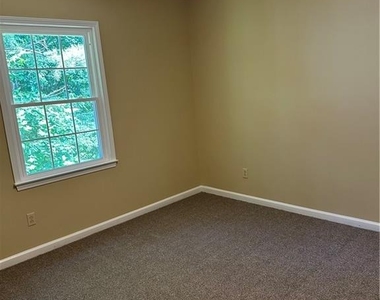 3305 Maple Ridge Court - Photo Thumbnail 20