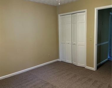 3305 Maple Ridge Court - Photo Thumbnail 19