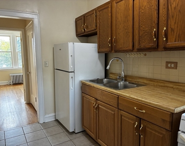 2840 W Addison Street - Photo Thumbnail 3