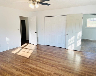 1033 Highway 155 N - Photo Thumbnail 8